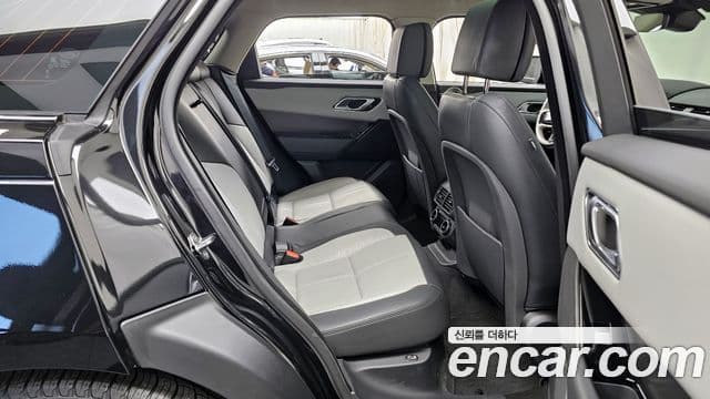 Land Rover Range Rover Velar 3.0 P400 Dynamic HSE, 2025 12