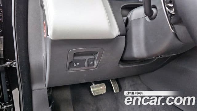 Land Rover Range Rover Velar 3.0 P400 Dynamic HSE, 2025 16