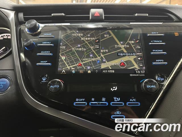 Toyota 캠리 (XV70) 2.5 XLE гибрид, 2018 16