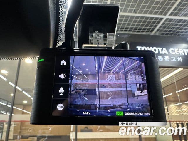 Toyota 캠리 (XV70) 2.5 XLE гибрид, 2018 18