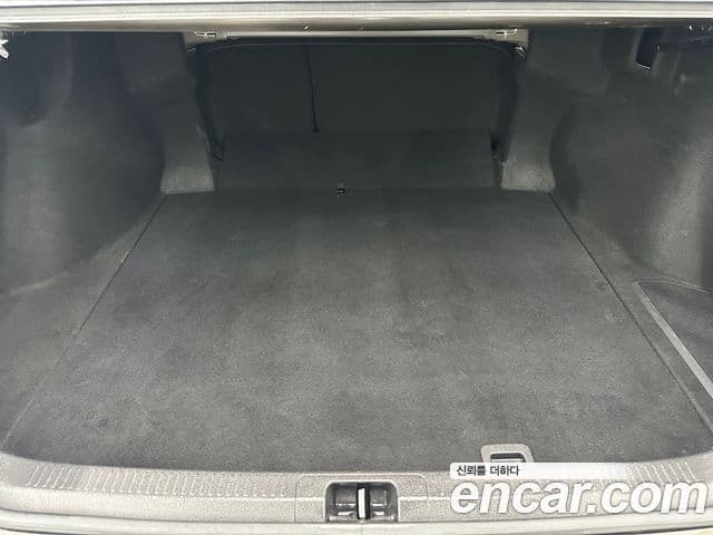 Toyota 캠리 (XV70) 2.5 XLE гибрид, 2018 20