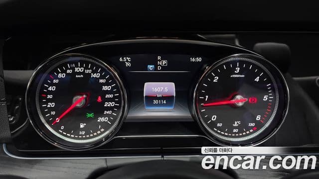 Mercedes-Benz E-класс W213 E220d кабриолет, 2019 8