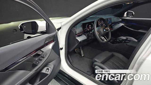 BMW 5시리즈 (G60) 520i M Sport, 2025 11