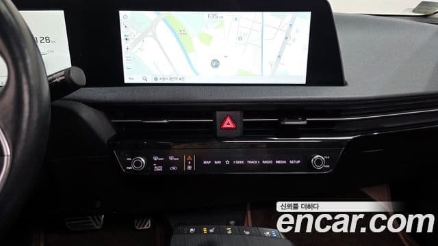 Kia EV6 Air, 2024 15