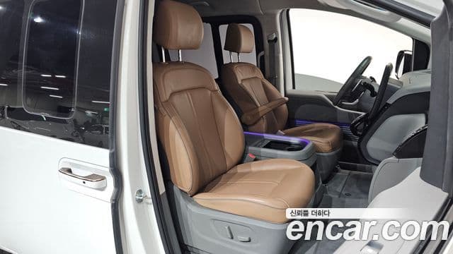 Hyundai Staria Inspiration, 2022 10
