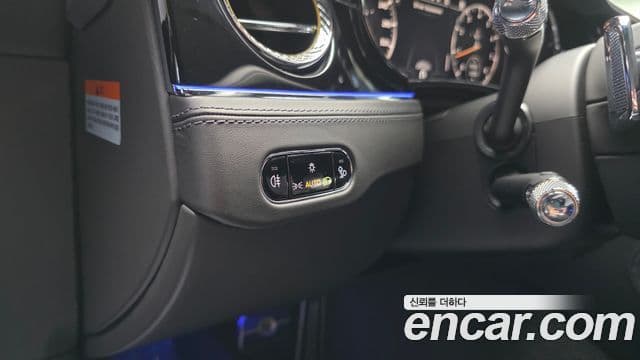 Bentley Continental GT 3세대 4.0 GT Azure, 2023 16