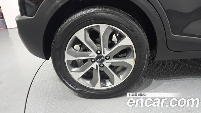 Kia Stonic Trendy, 2018 все фото