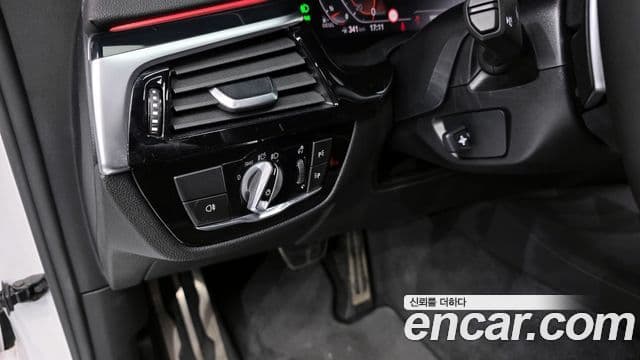 BMW 6시리즈 GT (G32) 620d M Sport, 2021 16