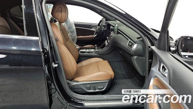 Genesis G70 Elite, 2019 11