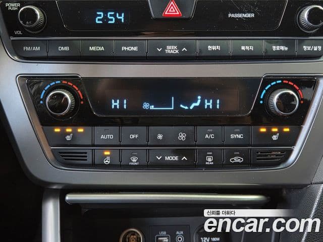 Hyundai LF Sonata Premium, 2015 12