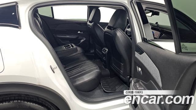 Peugeot 408 1.2 Pure Tech Allure, 2023 11