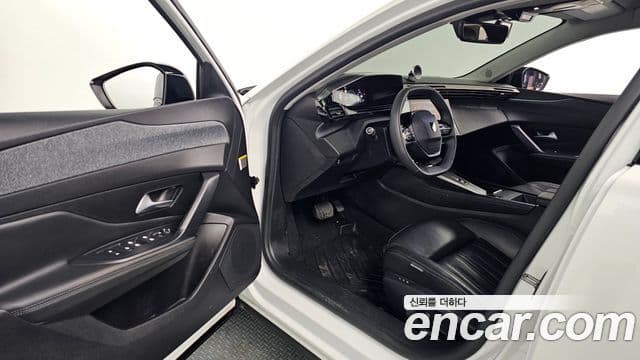 Peugeot 408 1.2 Pure Tech Allure, 2023 12