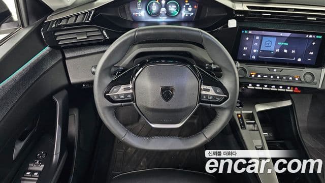 Peugeot 408 1.2 Pure Tech Allure, 2023 13