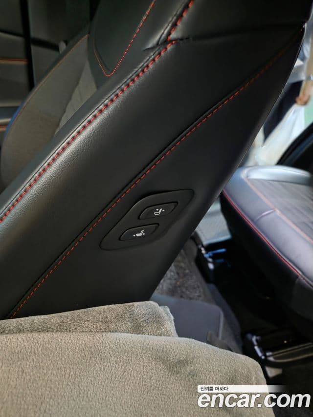 Ford Explorer 6세대 2.3 ST-Line 4WD, 2025 7