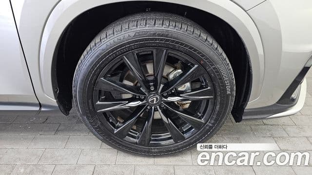 Lexus NX450h+ 2세대 F-Sport, 2024 все фото