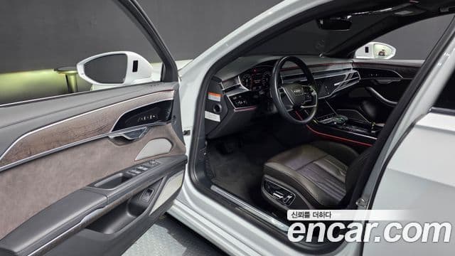 Audi A8 (D5) 55 TFSI Quattro Premium LWB, 2023 10