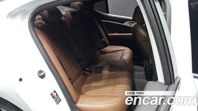 Genesis G70 Supreme, 2018 12