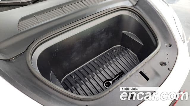 Tesla модель Y, 2024 6