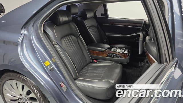 Genesis EQ900 Prestige, 2016 12