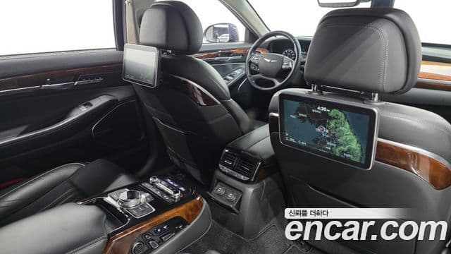 Genesis EQ900 Prestige, 2016 18