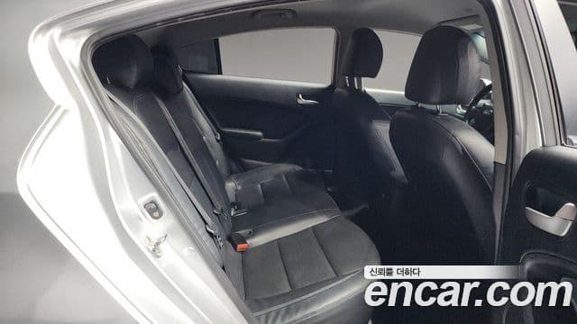 Kia K3 Luxury, 2015 12