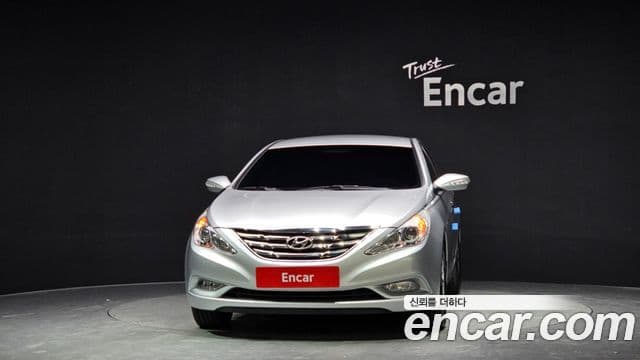 Hyundai YF Sonata люксовая версия, 2010 3