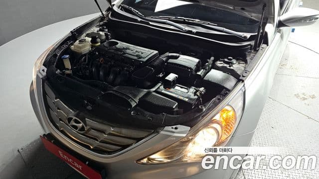 Hyundai YF Sonata люксовая версия, 2010 6