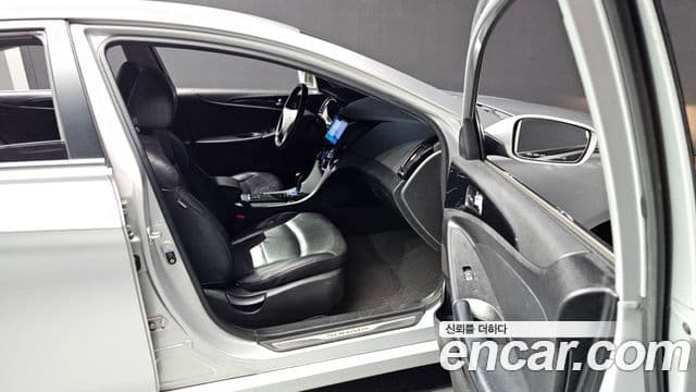 Hyundai YF Sonata люксовая версия, 2010 11