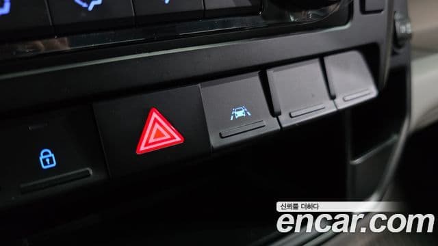 Hyundai 쏠라티 Luxury, 2025 18