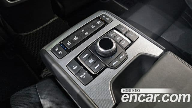 Genesis G80 Premium Luxury, 2018 18