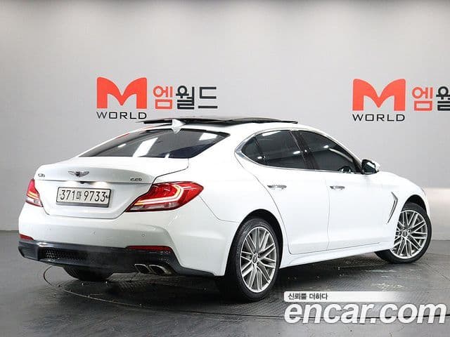 Genesis G70 Elite, 2019 4