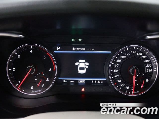 Genesis G70 Elite, 2019 8