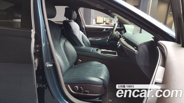 Genesis G80 (RG3), 2021 11