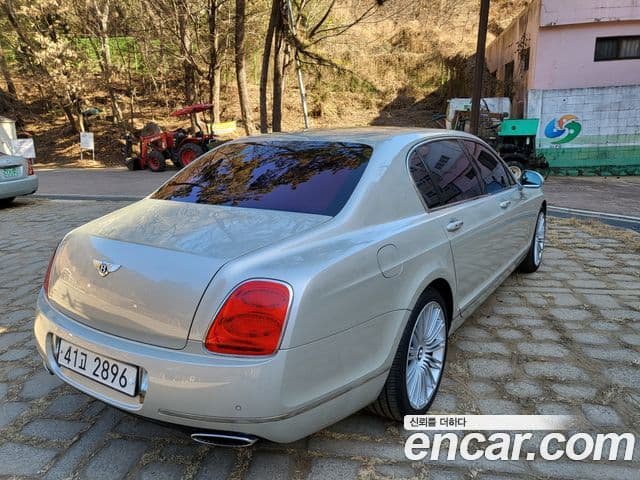 Bentley Flying Spur 1세대 6.0 Speed, 2010 2