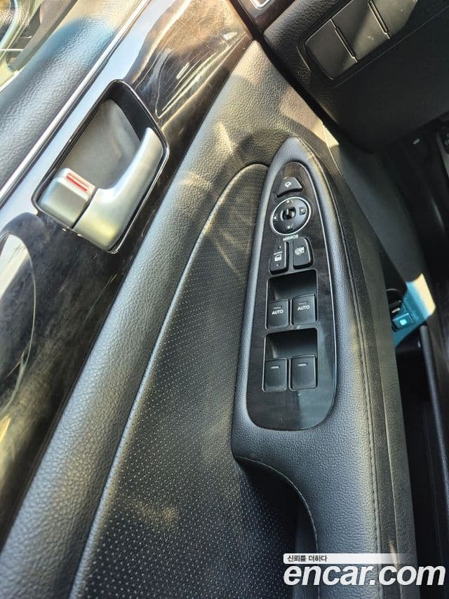 Hyundai Genesis 3.8 экспортная версия, 2012 8