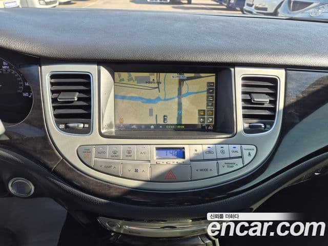 Hyundai Genesis 3.8 экспортная версия, 2012 9