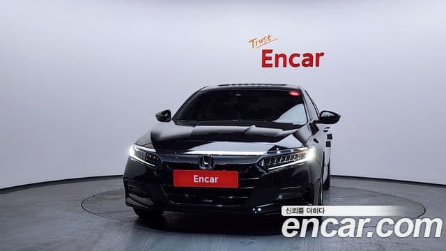 Honda Accord 10세대 1.5 турбо, 2019 3