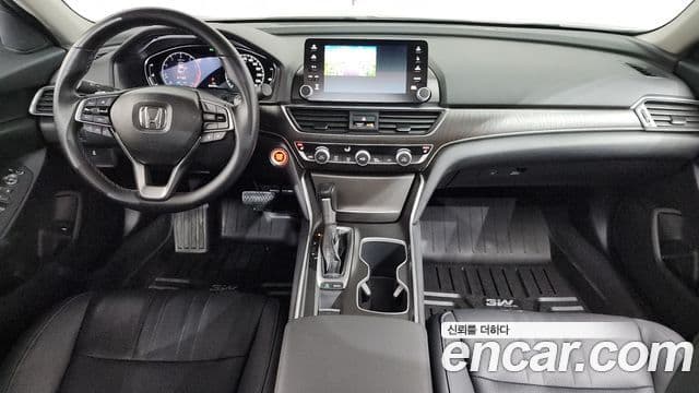 Honda Accord 10세대 1.5 турбо, 2019 7