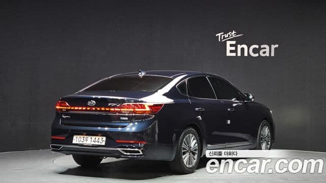 Kia K7 Premier гибрид Noblesse, 2020 2