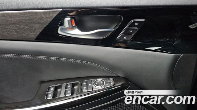 Kia K7 Premier гибрид Noblesse, 2020 16