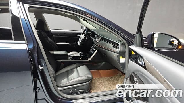 Kia K7 Premier гибрид Noblesse, 2020 18