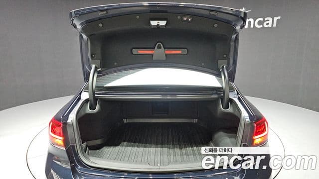 Kia K7 Premier гибрид Noblesse, 2020 20