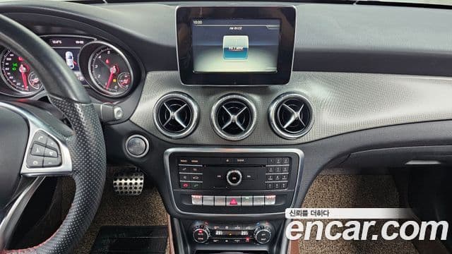 Mercedes-Benz CLA-класс C117 AMG Line, 2018 16