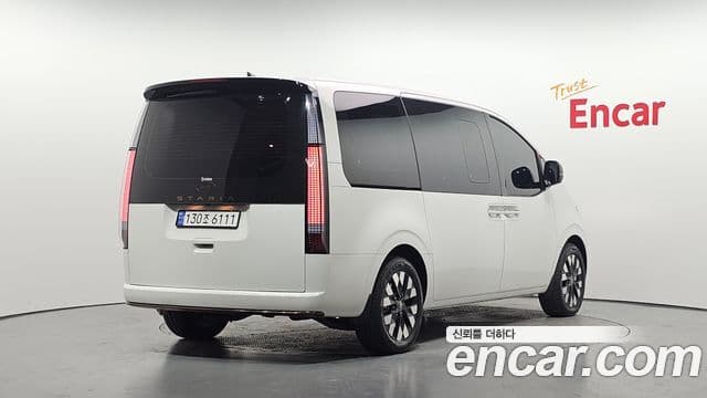 Hyundai Staria Inspiration, 2025 2
