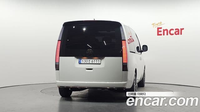 Hyundai Staria Inspiration, 2025 4