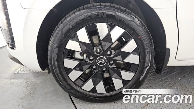 Hyundai Staria Inspiration, 2025 все фото