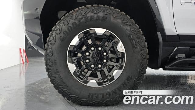 GMC Hummer EV e4WD, 2025 все фото