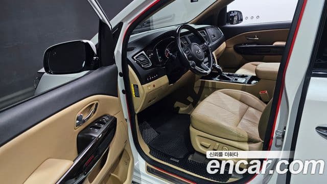 Kia The / новый New Carnival Special, 2019 11