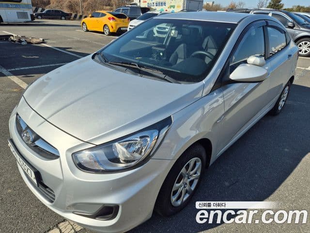 Hyundai Accent(новый кузов / новое поколение) дизель 1.6 VGT Smart, 2014 1