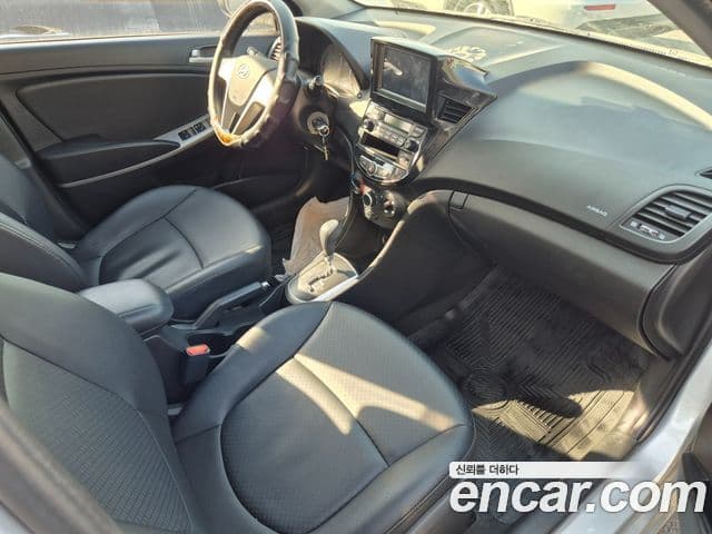 Hyundai Accent(новый кузов / новое поколение) дизель 1.6 VGT Smart, 2014 10